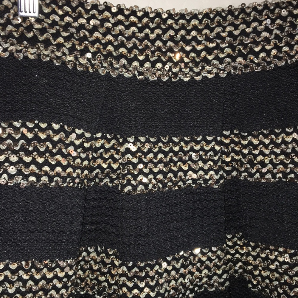 Sequin skater skirt - Picture 2 of 5